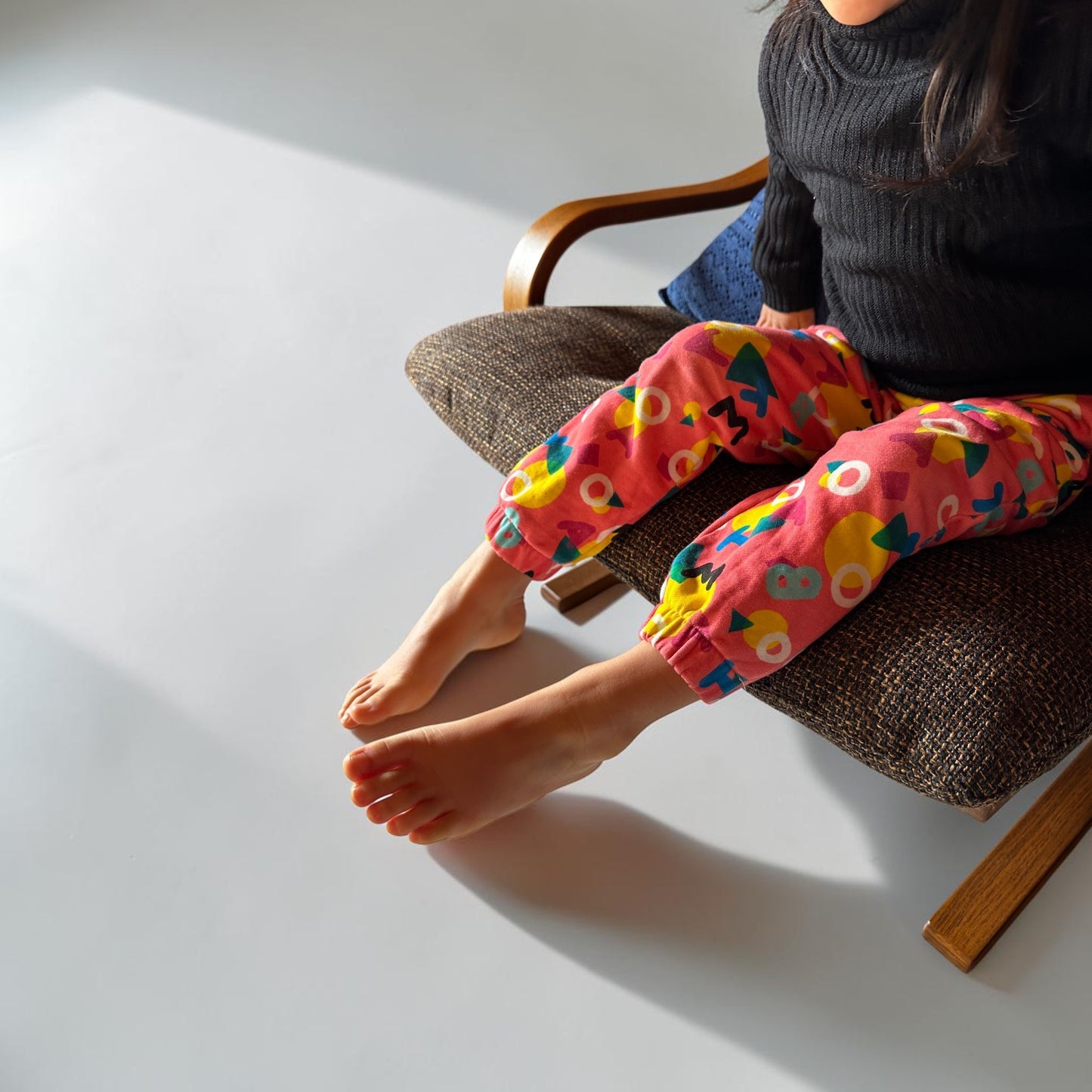 OTEMBA KIDS｜カラフルキッズボトムス（ユニセックス／ FLARE レッドオレンジ）